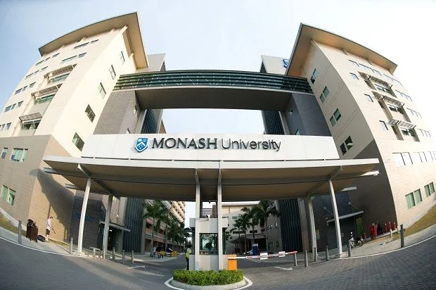 Excellence in postgraduate education at Monash